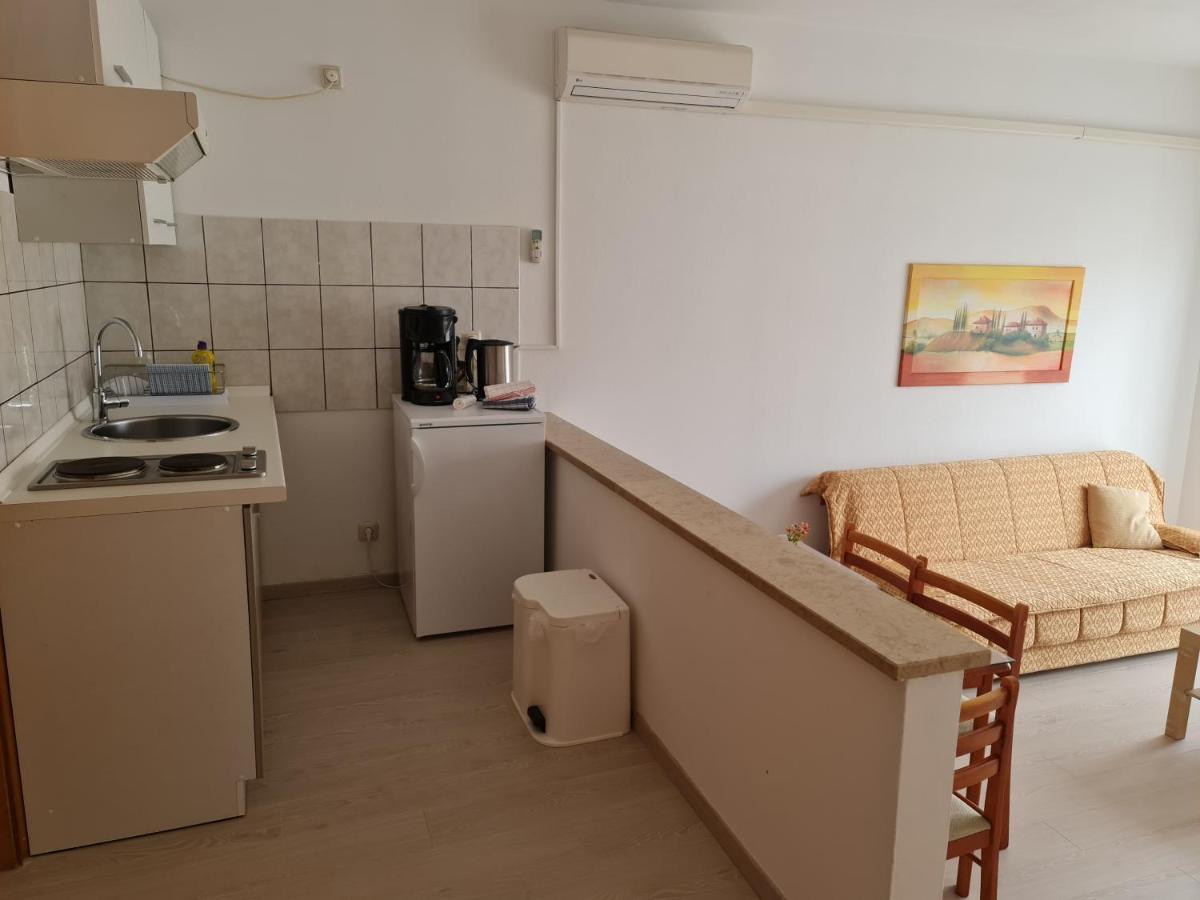 Apartment Mira 普拉 外观 照片