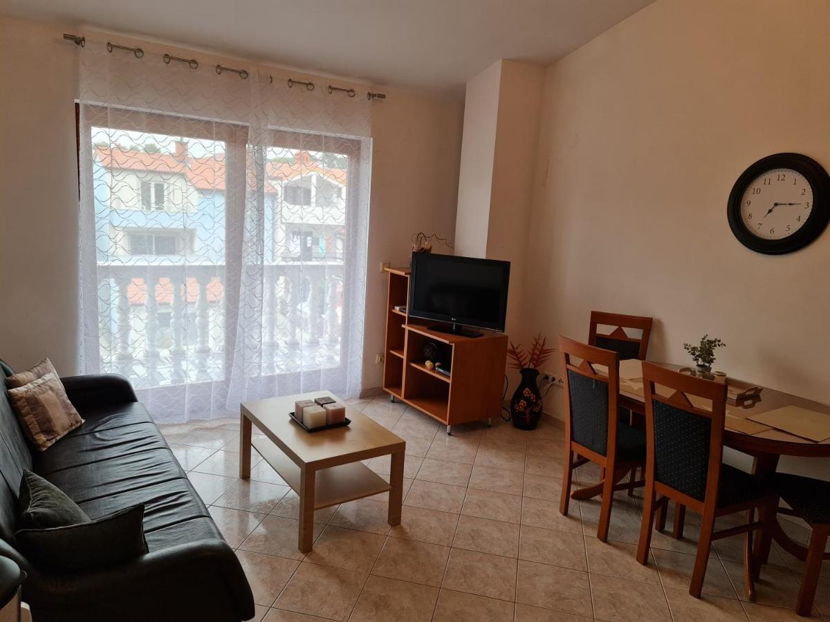 Apartment Mira 普拉 外观 照片