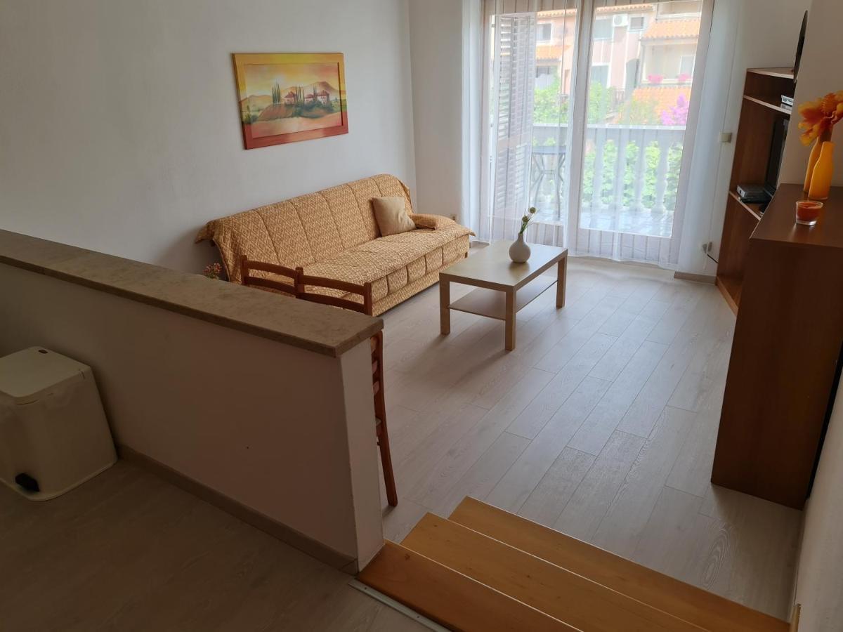 Apartment Mira 普拉 外观 照片