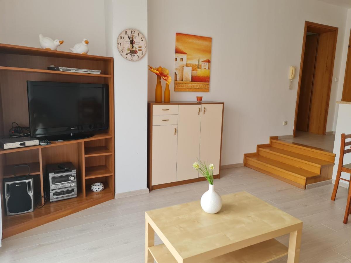 Apartment Mira 普拉 外观 照片