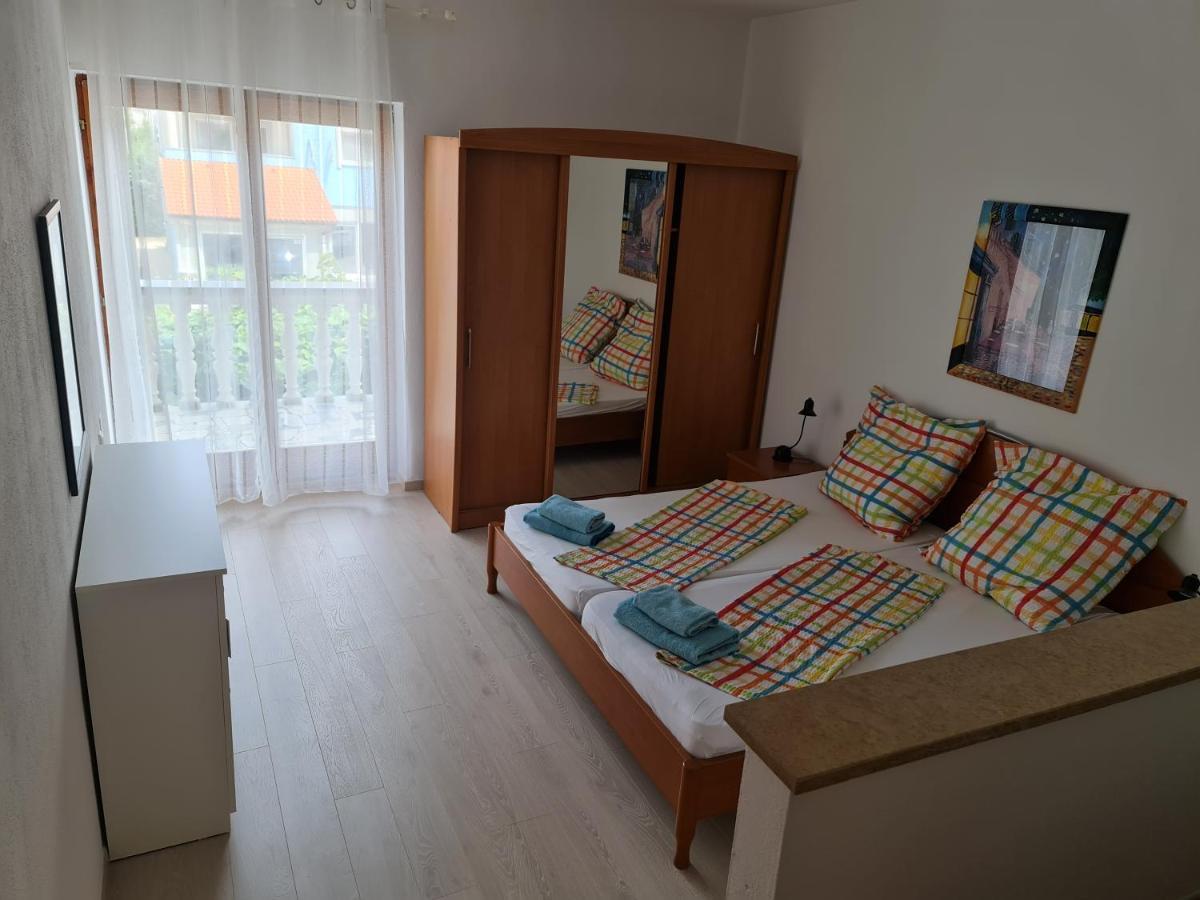 Apartment Mira 普拉 外观 照片