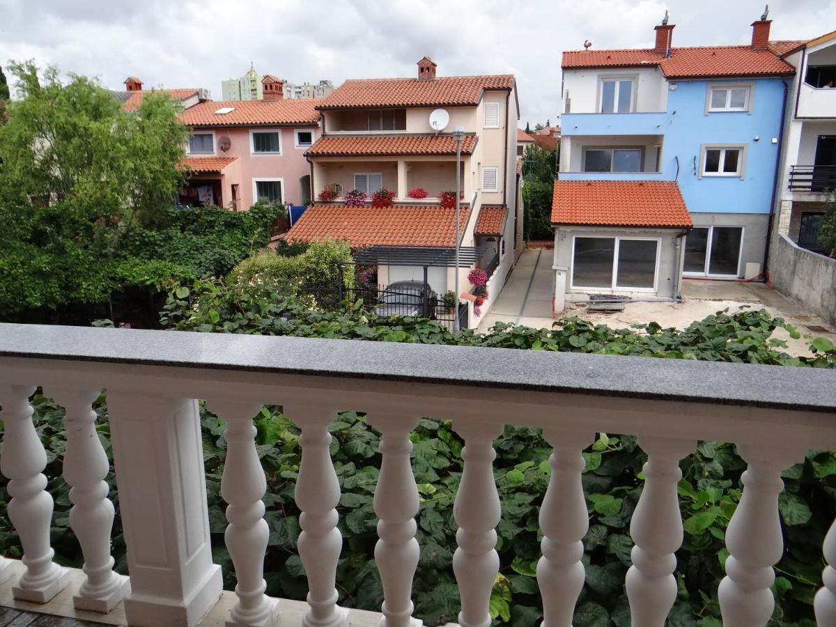 Apartment Mira 普拉 外观 照片